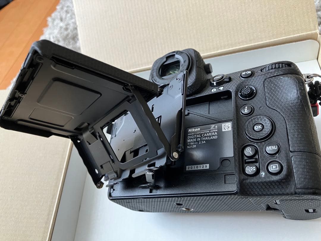 NIKON Z8ボディー　箱付き