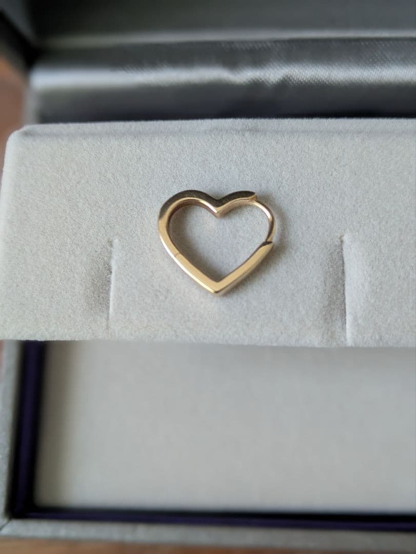 スタージュエリー　TONE OF LOVE ハート型 K10 ピアス(片耳用)