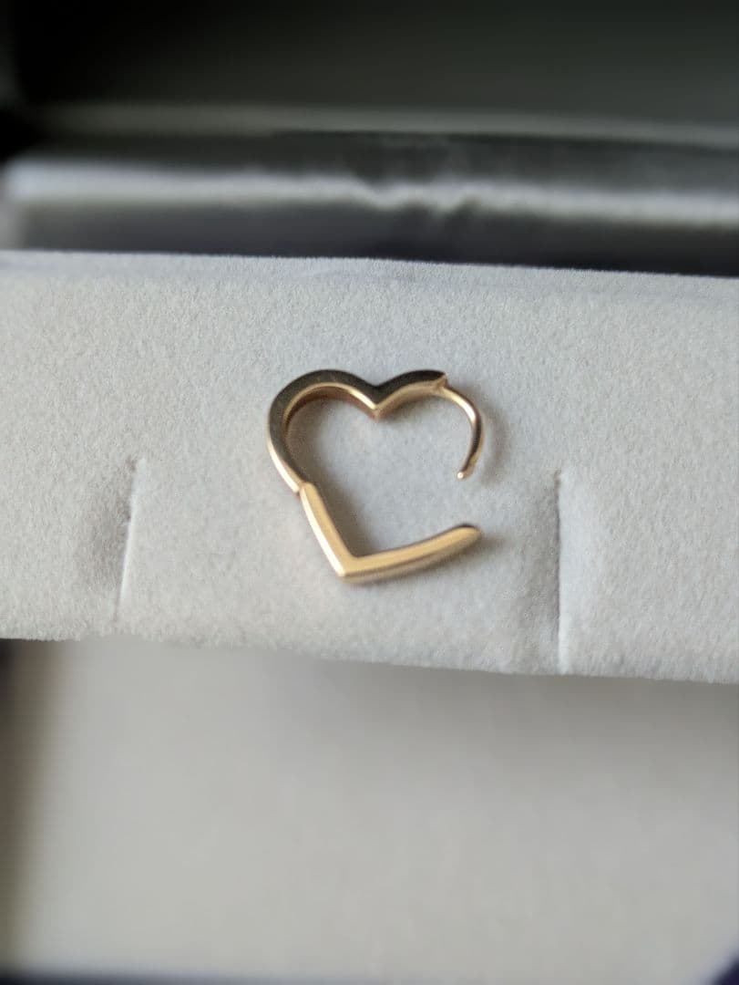 スタージュエリー　TONE OF LOVE ハート型 K10 ピアス(片耳用)