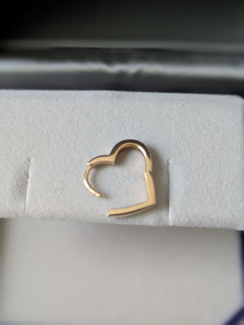 スタージュエリー　TONE OF LOVE ハート型 K10 ピアス(片耳用)