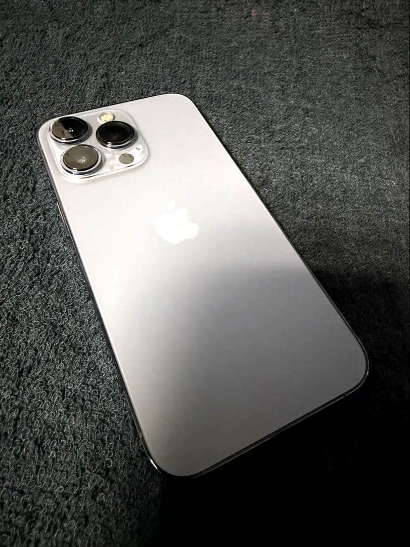 Apple iPhone 13 Pro シルバー