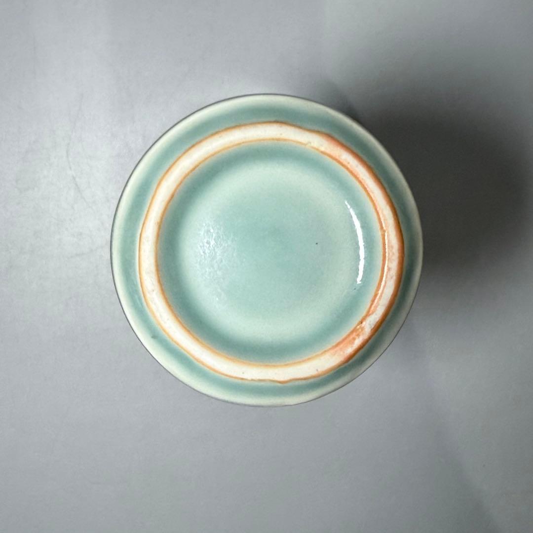 後期鍋島　青磁筒形花生　蒐集家放出品　特注共箱付　同手図録掲載品　最高峰の造形美