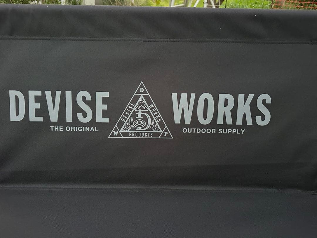 DEVISE WORKS ベンチ