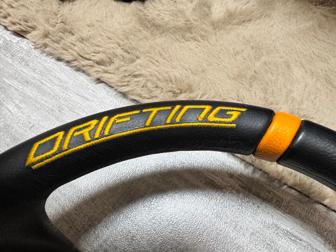 momo ステアリング ドリフティング 33φ