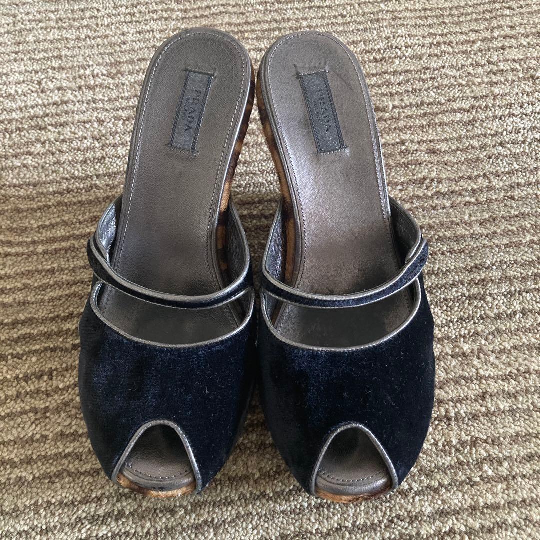 PRADA ウエッジヒールブラック ヒョウ柄