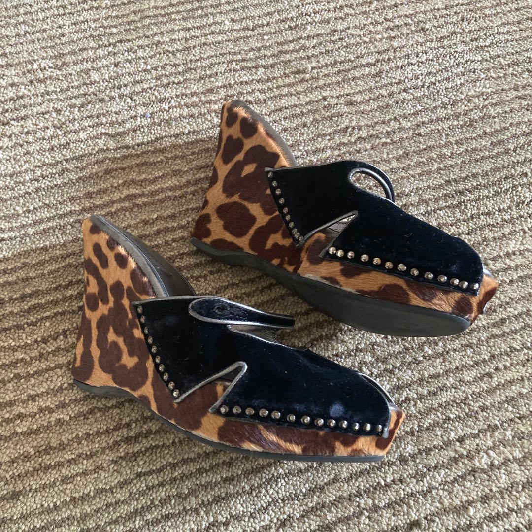 PRADA ウエッジヒールブラック ヒョウ柄
