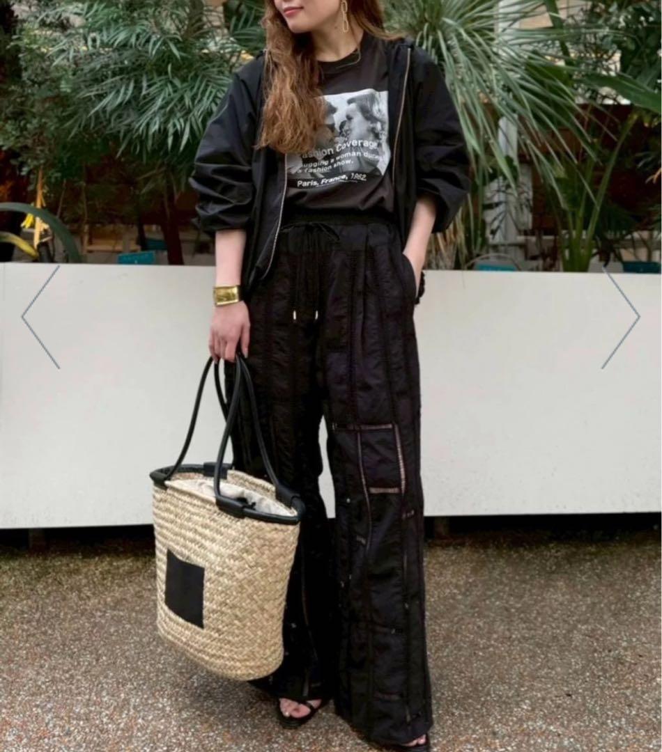 新品タグ付き　カレンソロジー curensology 2025 Tシャツ