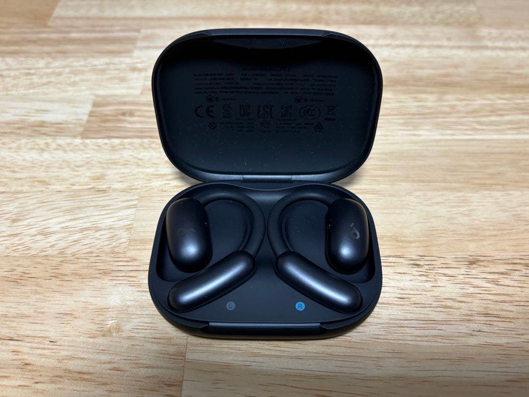 イヤホン Soundcore AeroFit 2