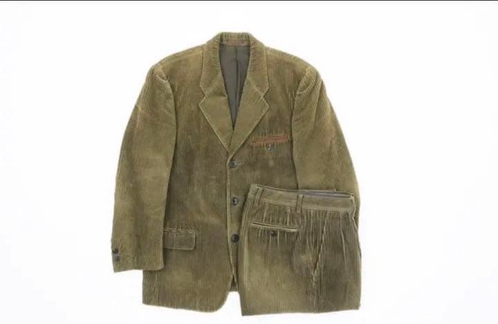 【タカミ】Isseymiyake のテーラードジャケットパンツセットアップ