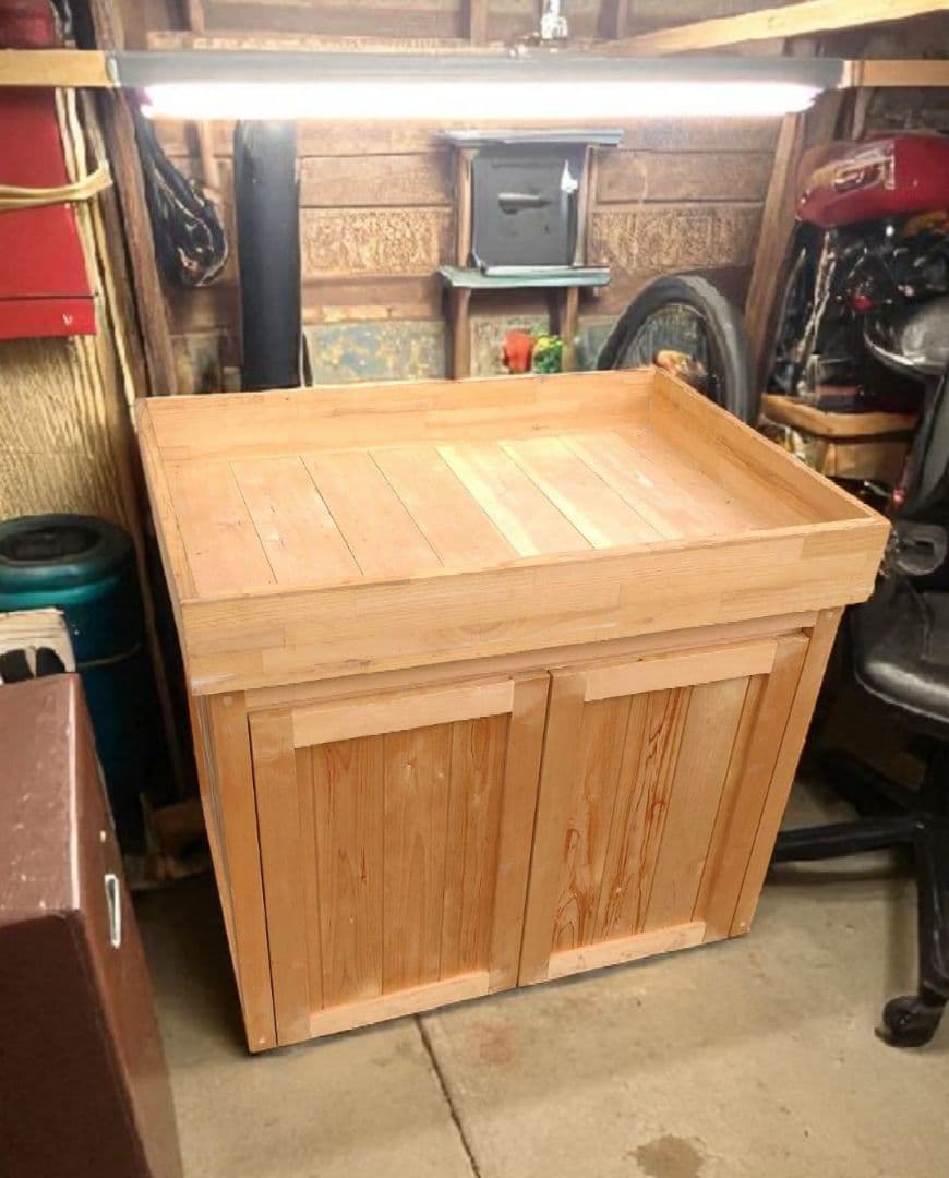 【送料込み】木製キャビネット・サイドボード　収納　DIY台