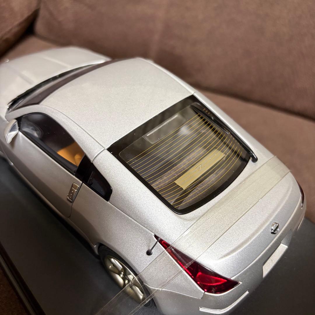 ミニカー AUTOart Nissan Fairlady Z 1:18