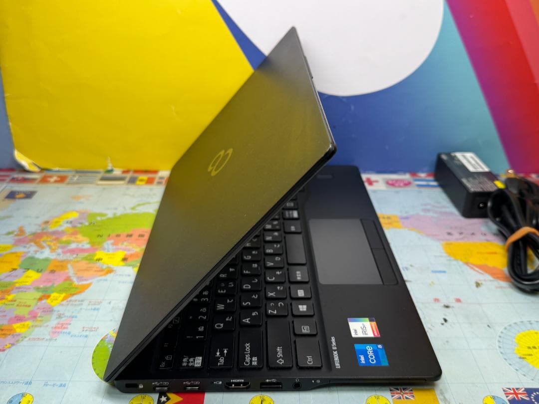 極美品 富士通 LIFEBOOK U9311/F 13.3型 超軽量 ノートPC