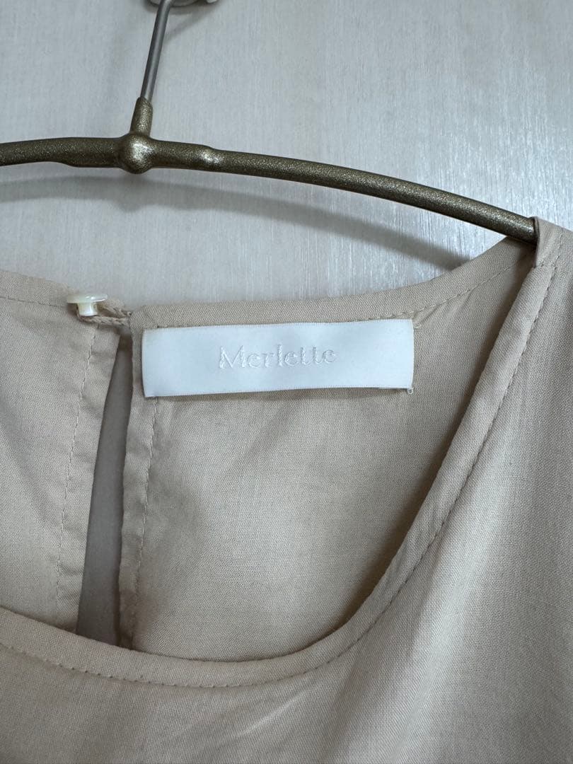 Marlette アイボリー ティアードチュニック