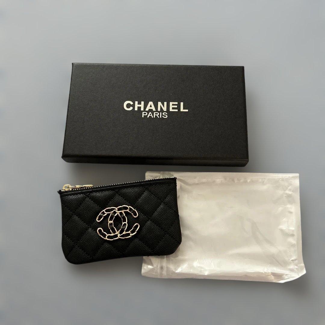 CHANEL ノベルティブラック ケース