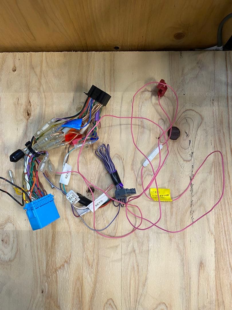 （送料込み）ケンウッド　彩速ナビ　MDV-Z904