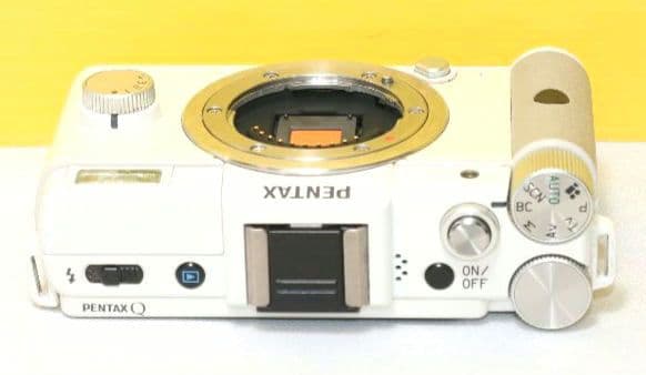 ⭐PENTAX Q ボディ ホワイト⭐ペンタックス 送料無料❤️