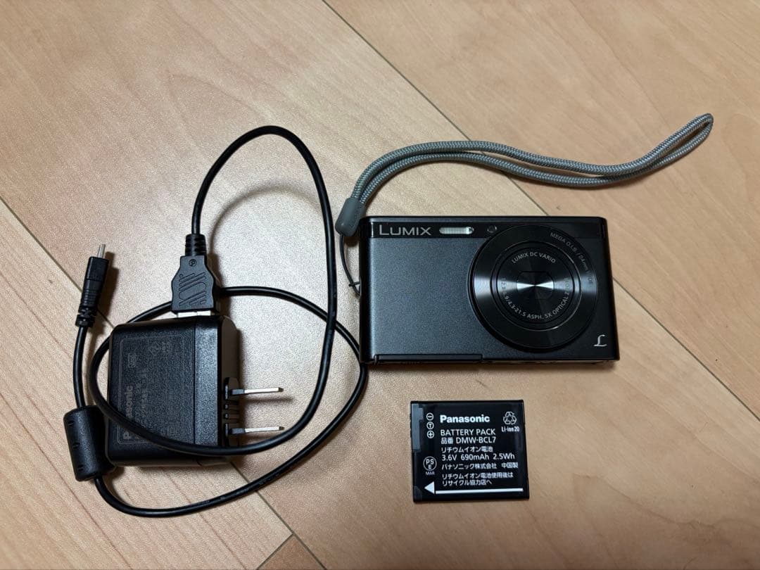 デジタルカメラ パナソニック LUMIX DMC-XS1 コンデジ 動作確認済み