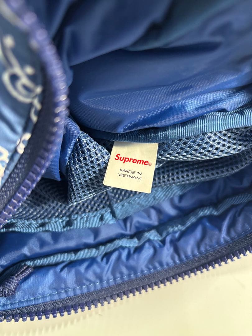 バッグ Supreme puffer side bag Blue Paisley