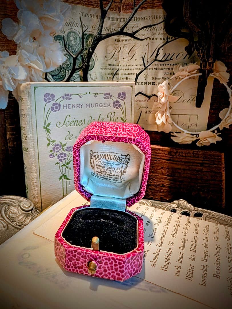 超メルカリ市限定✨️レア✨英国アンティーク リングケース