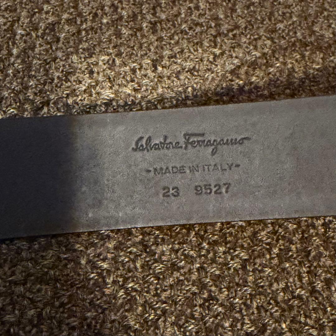 Salvatore Ferragamo フェラガモ ベルト ロゴバックル