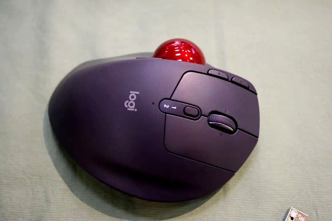 logicool MX ERGO S（赤玉+シルバー）