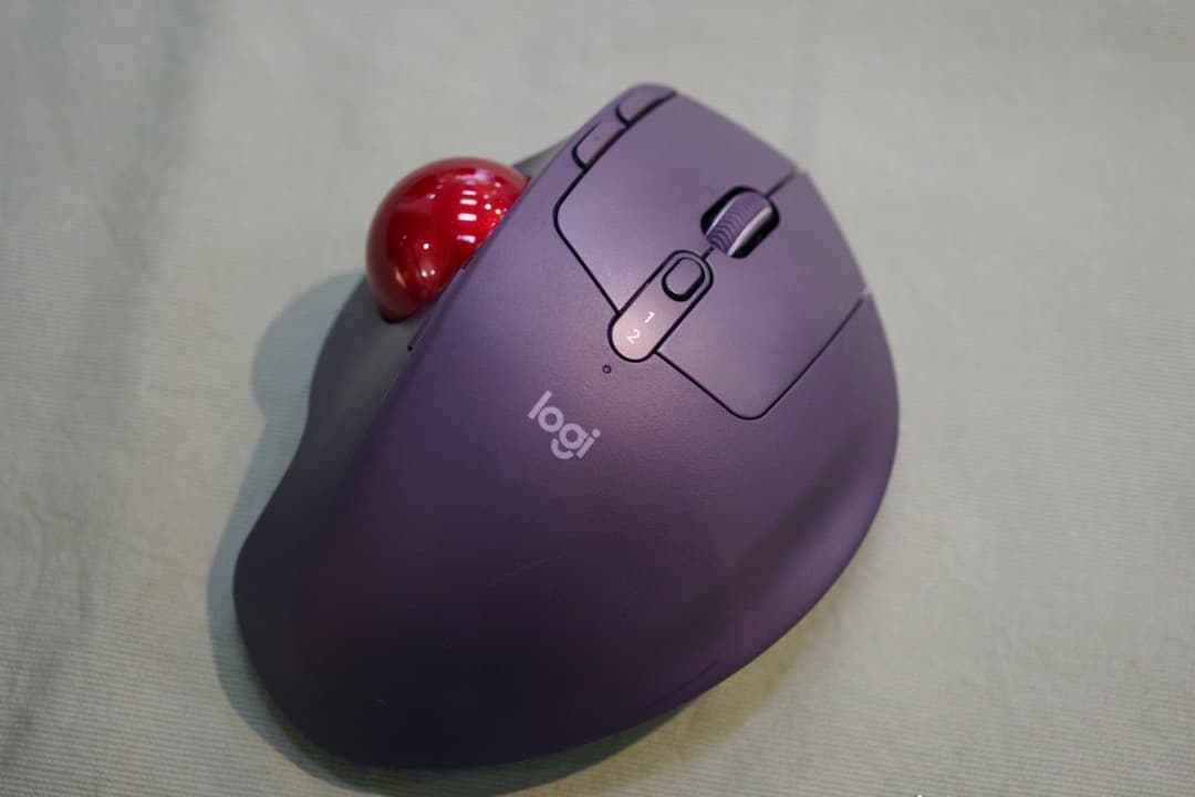 logicool MX ERGO S（赤玉+シルバー）