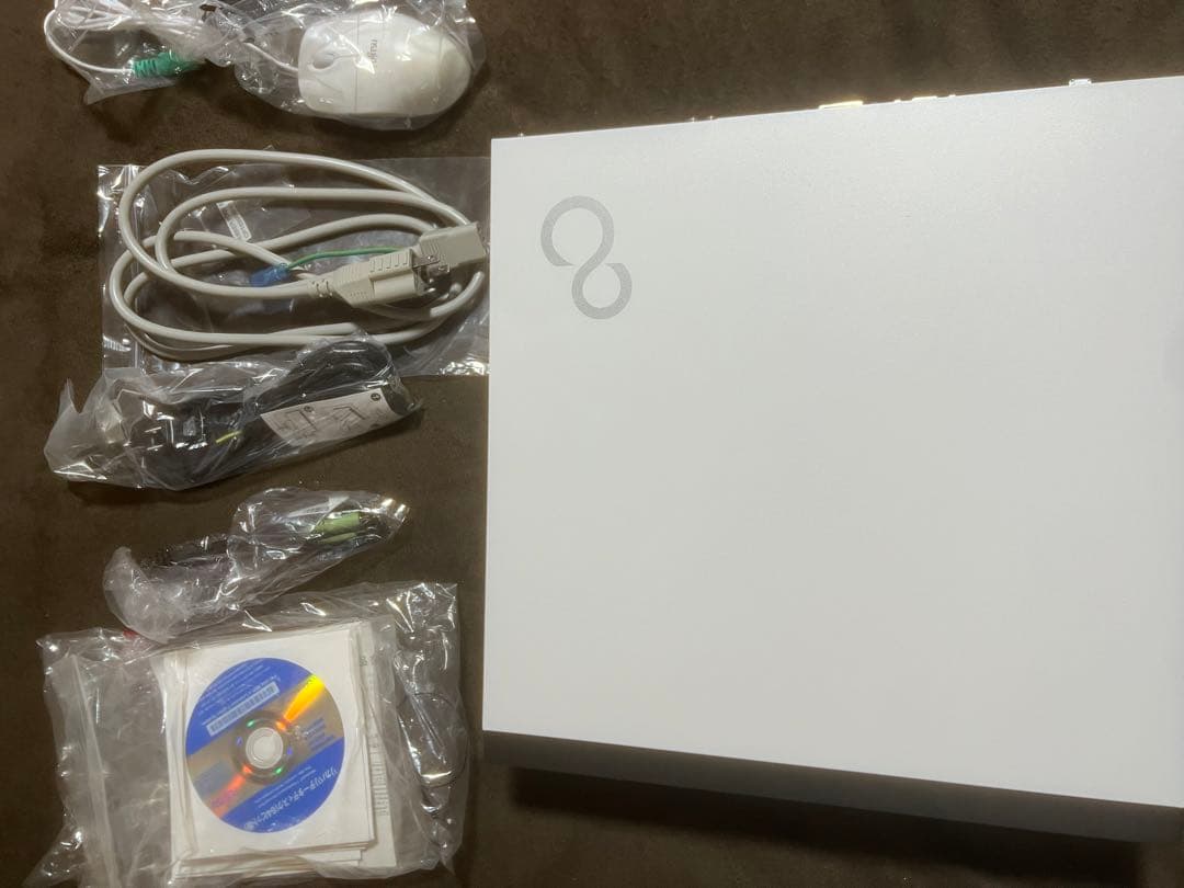 新品　FUJITSU ESPRIMO D551/FX デスクトップPC