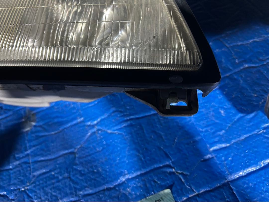 マツダ　ボンゴ　SK82V ヘッドライト左右セット