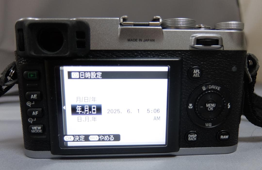 デジタルカメラ FUJIFILM FinePix X100