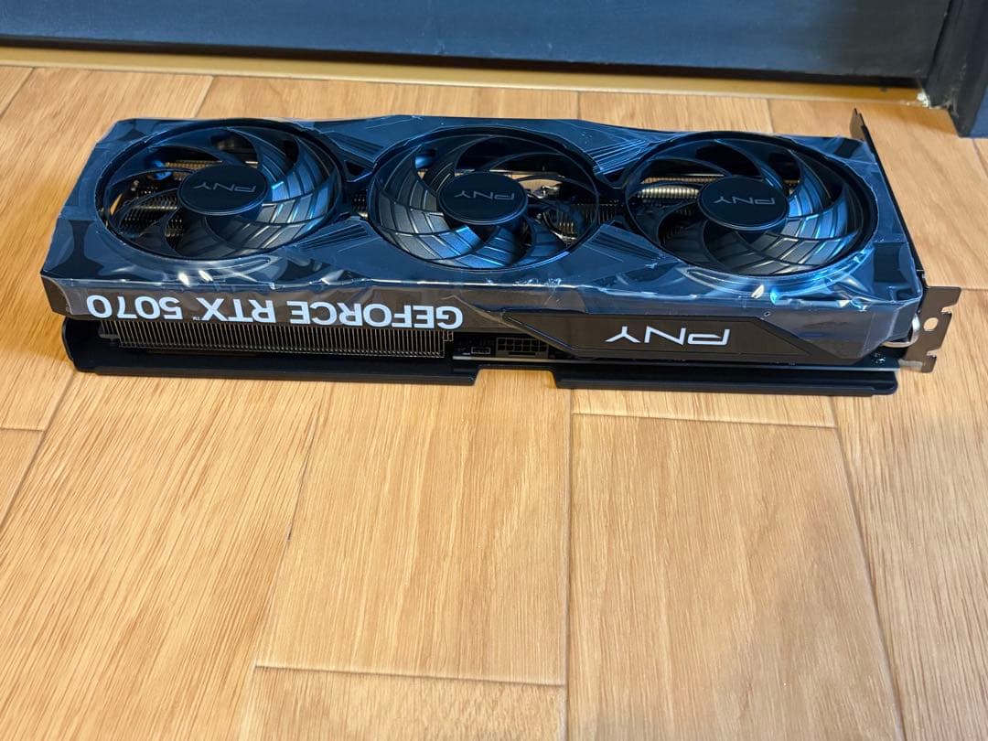 GeForce RTX 5070 12GB OC版 2028年10月まで保証有