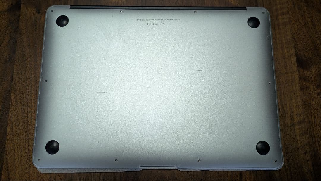 MacBook Air 13″ 2017 8GB/256GB 充放電 80回