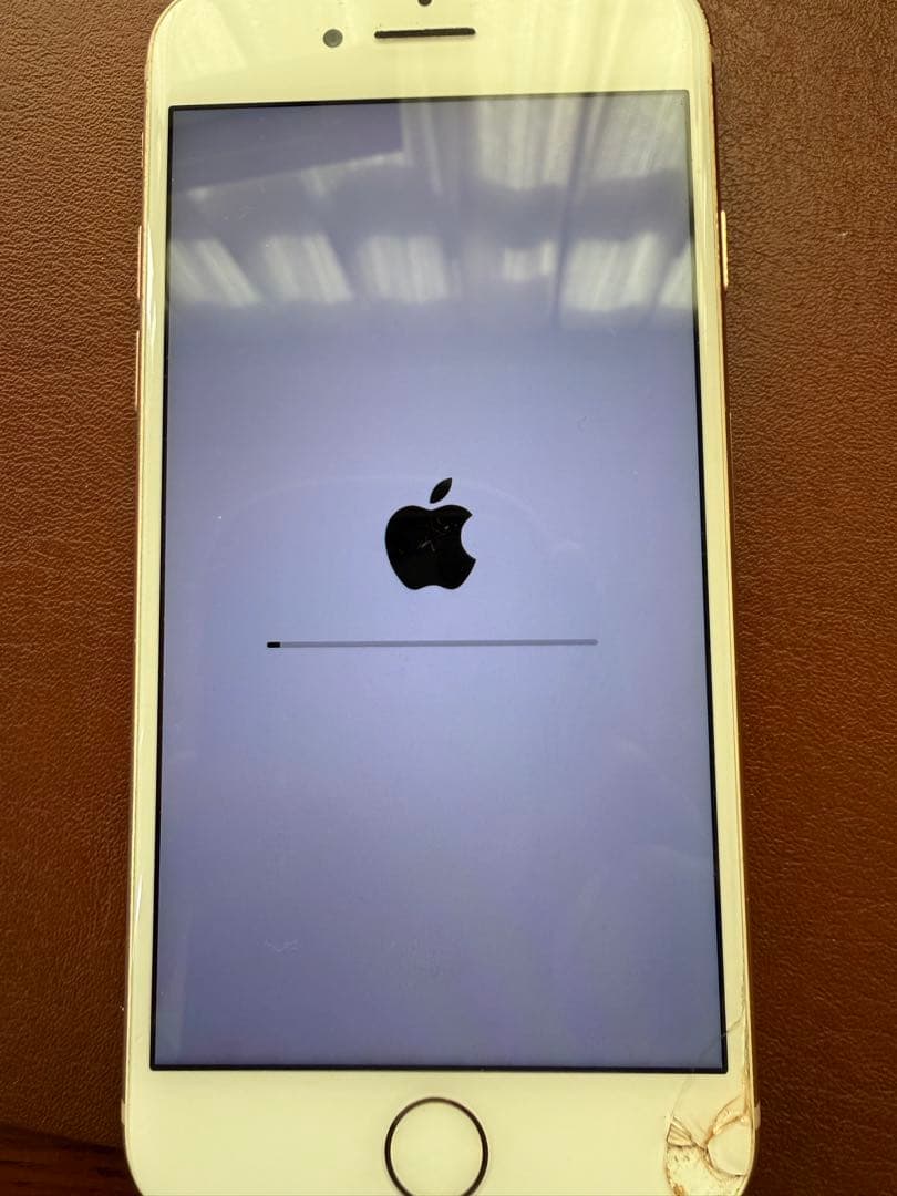 Apple iPhone 8 ゴールド 本体