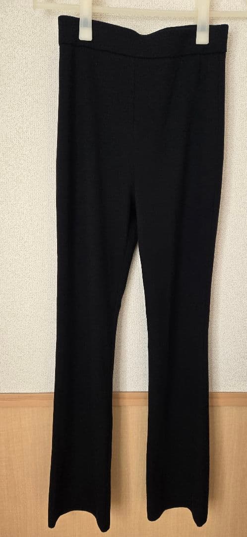 新品未使用【 RIB KNIT LEGGINGS】