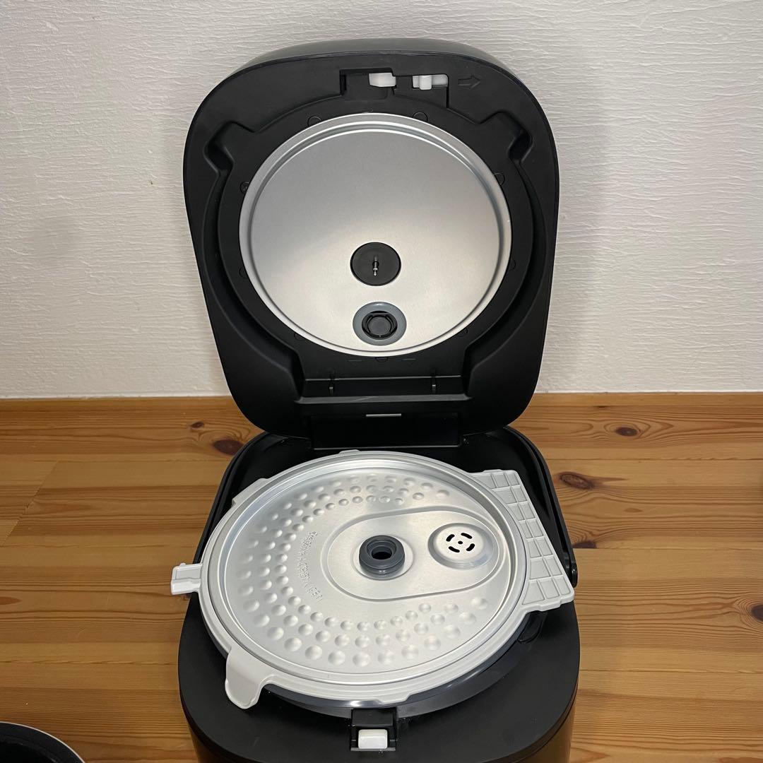 【使用回数1回】情熱価格 IH 炊飯器 5.5合炊き ブラック　起動確認済