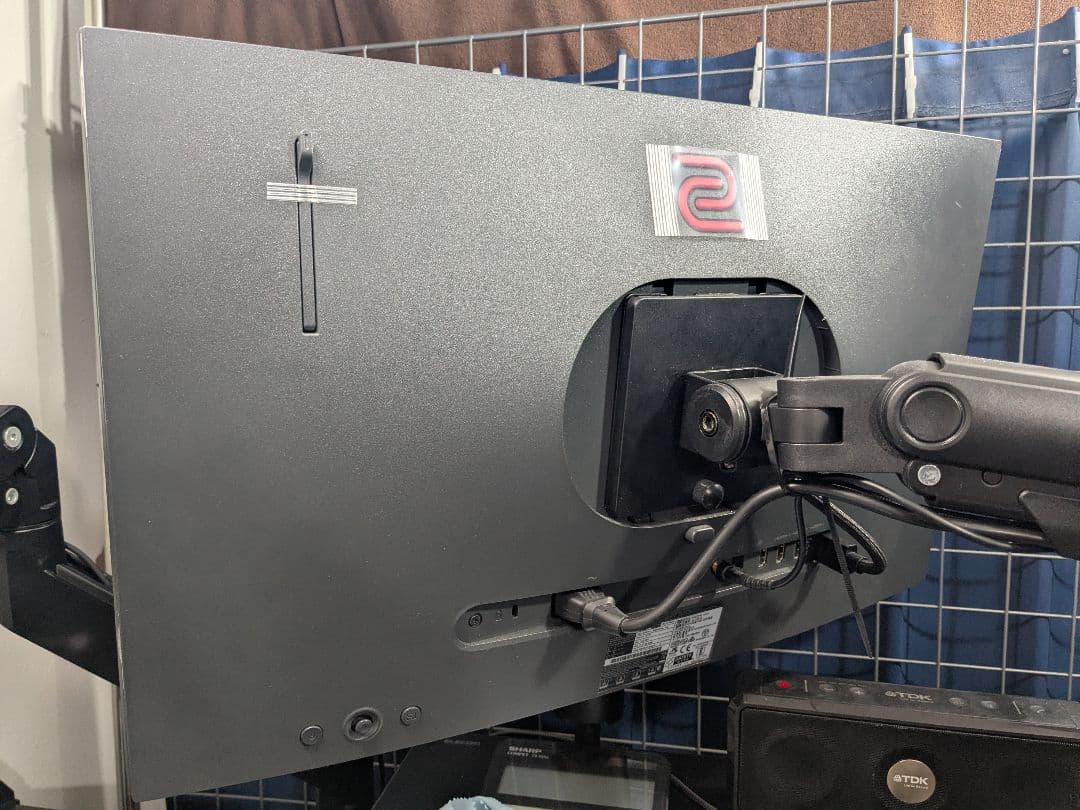 3連休限定値下げ中　BenQ ZOWIE XL2546X ゲーミングモニター