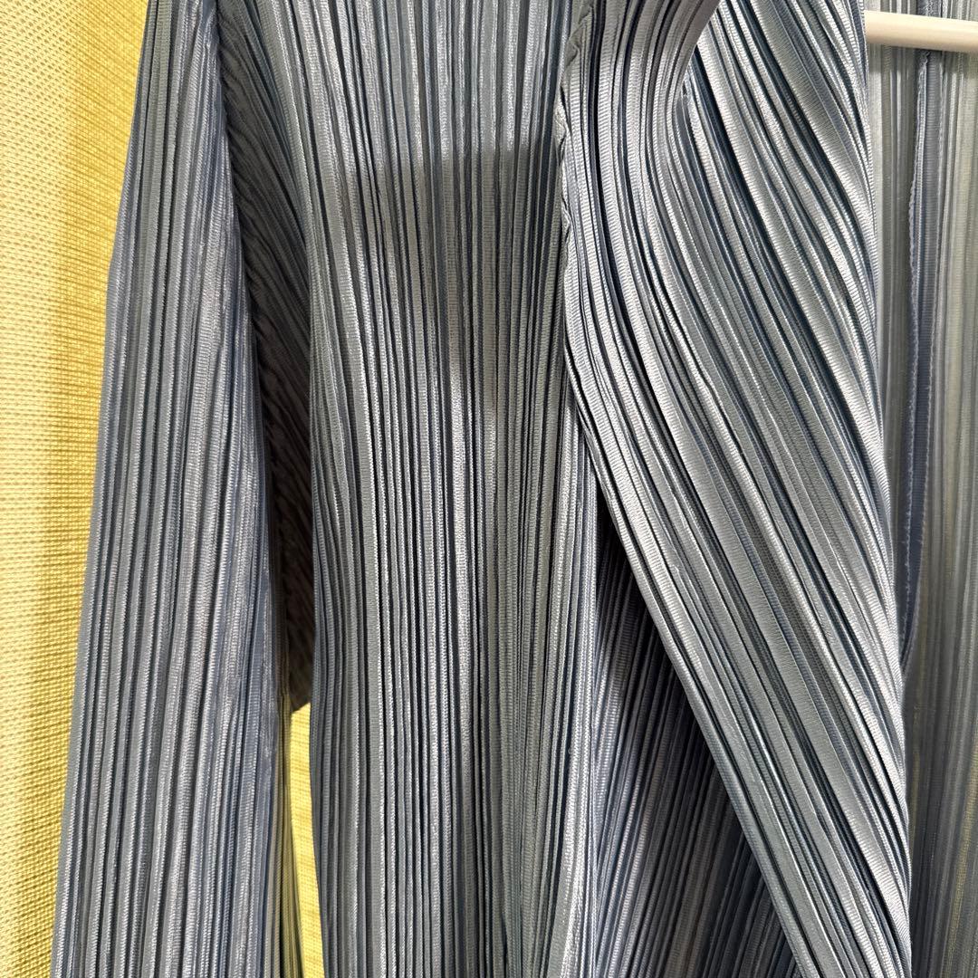 プリーツプリーズイッセイミヤケテーラードジャケット　ストライプ