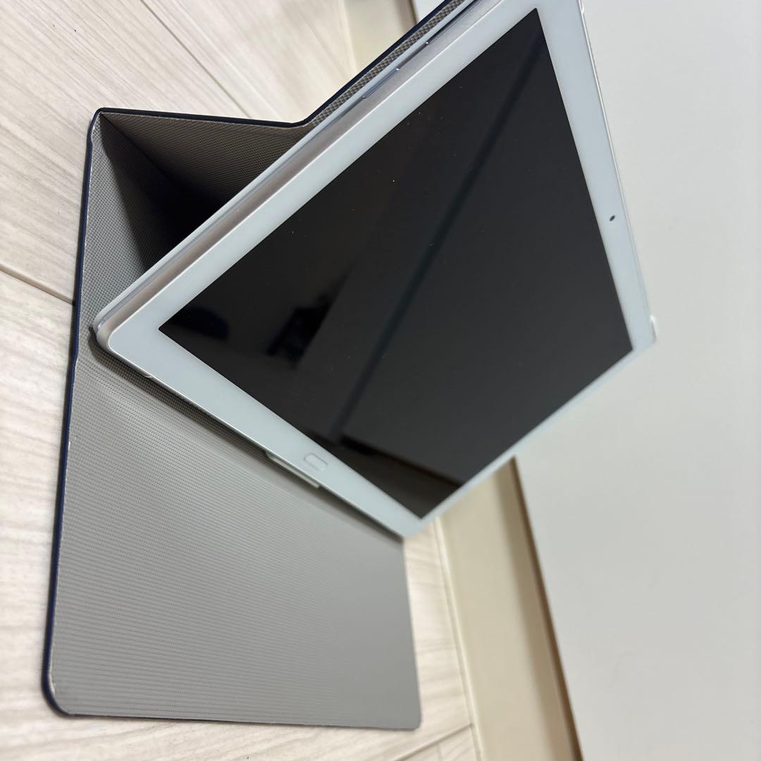 Androidタブレット本体 NEC LAVIE Tab E PC-TE510JAW