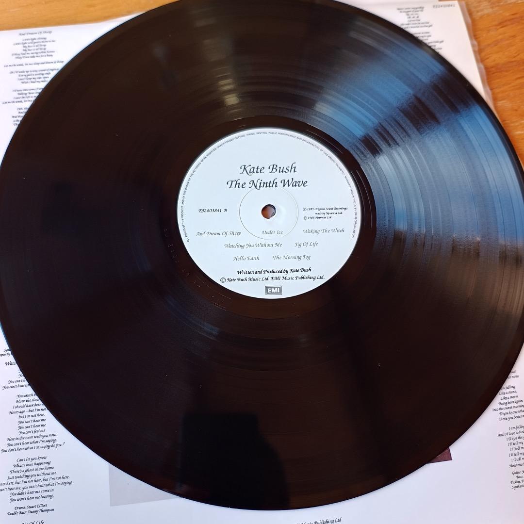 hounds of love(UK盤マト１チラシ入り）/kate bush