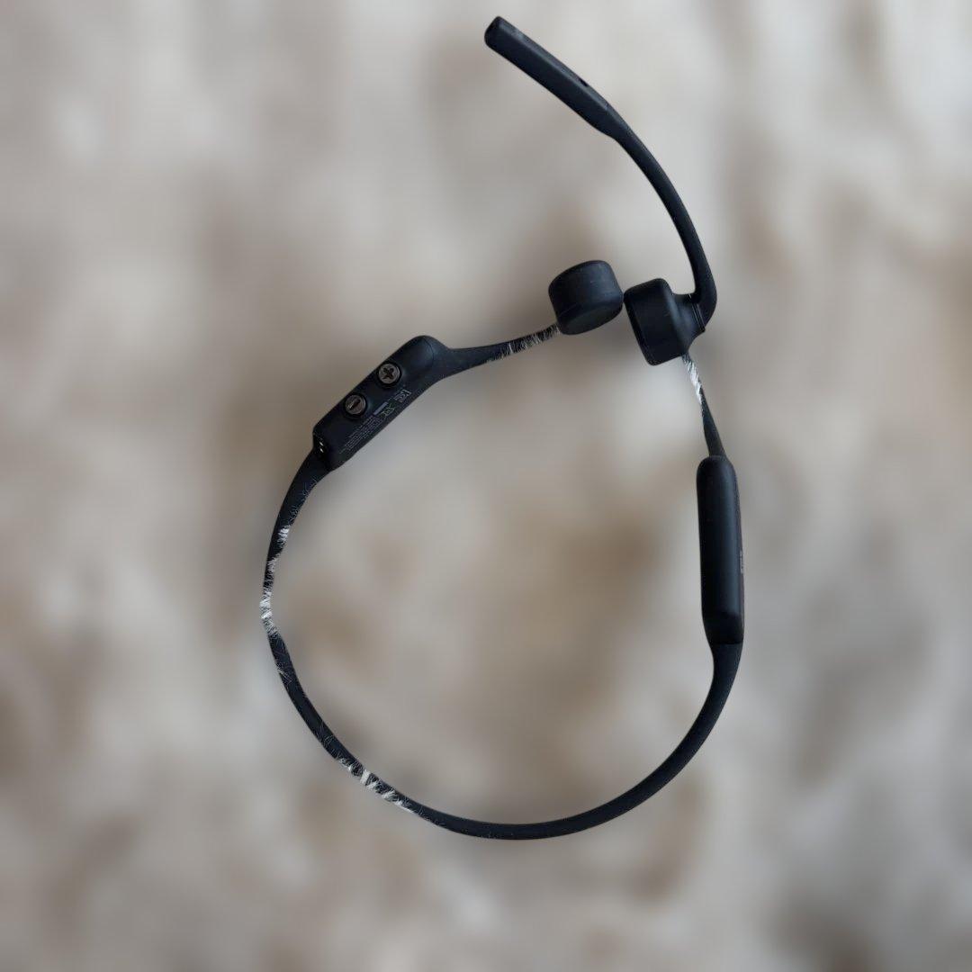 SHOKZ OPENCOMM 骨伝導ヘッドセット