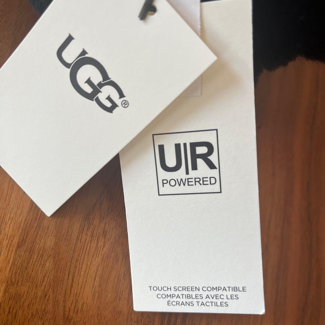 新品⭐︎未使用⭐︎タグ付きUGG ファー付き手袋 ブラック　M