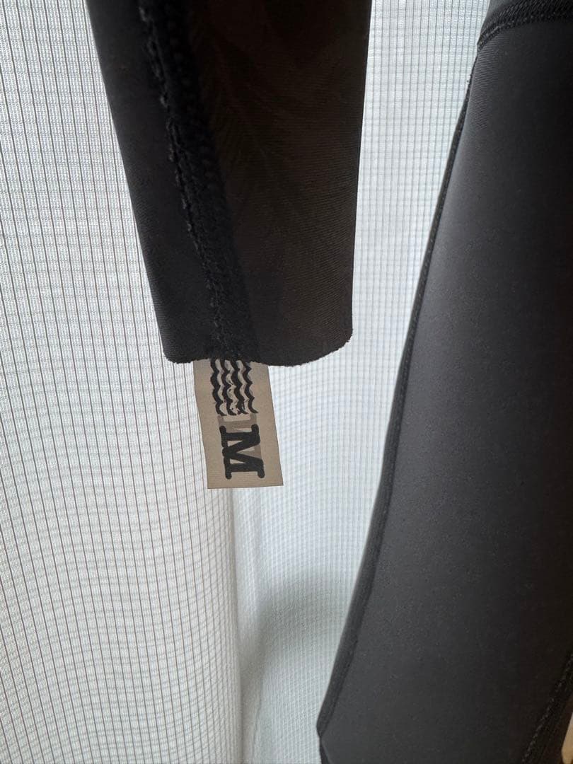 美品‼️Billabong Energy フルスーツ ブラック 試着のみ新品未使用