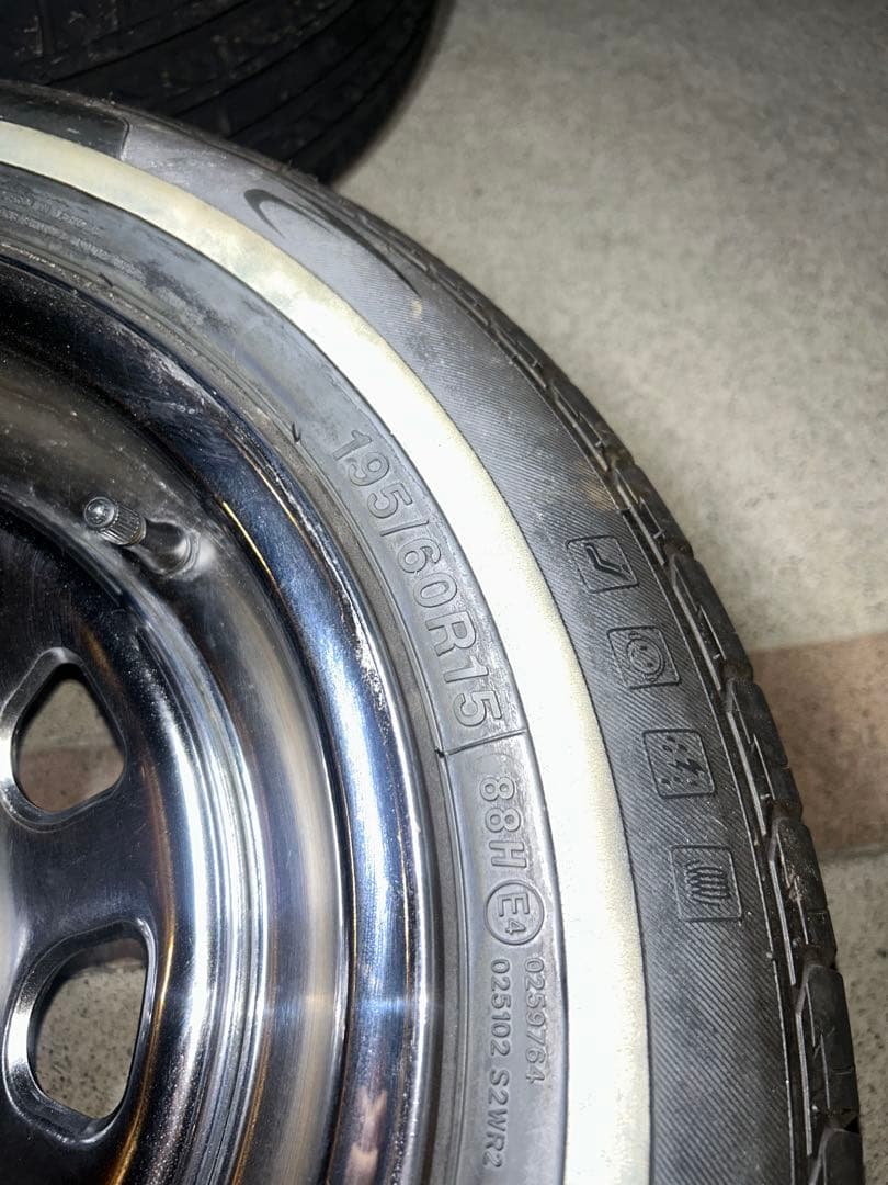 ★美品　デイトナ　15-7J 114.3-5H タイヤ４本付
