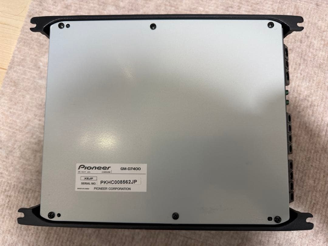 Pioneer GM-D7400 ①