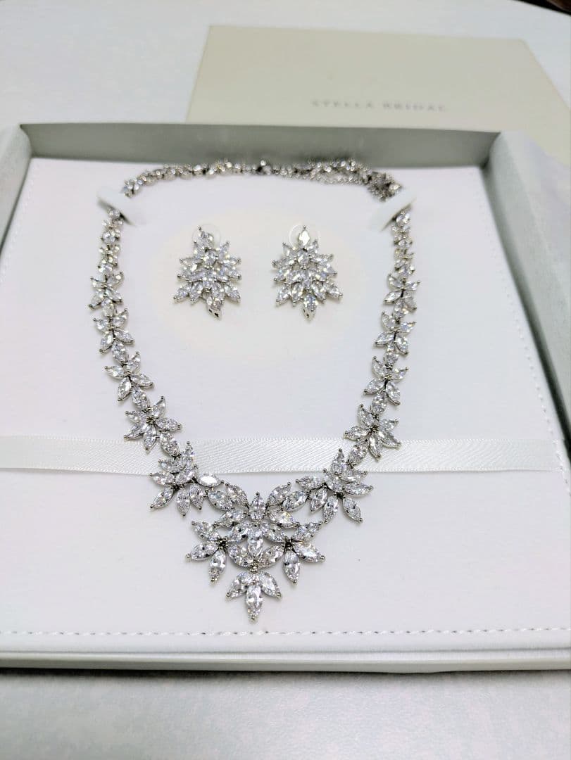 【STELLA BRIDAL】ネックレス・イヤリングセット