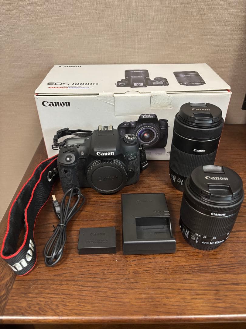 Canon EOS 8000D(W) デジタル一眼レフカメラ Wズームキット