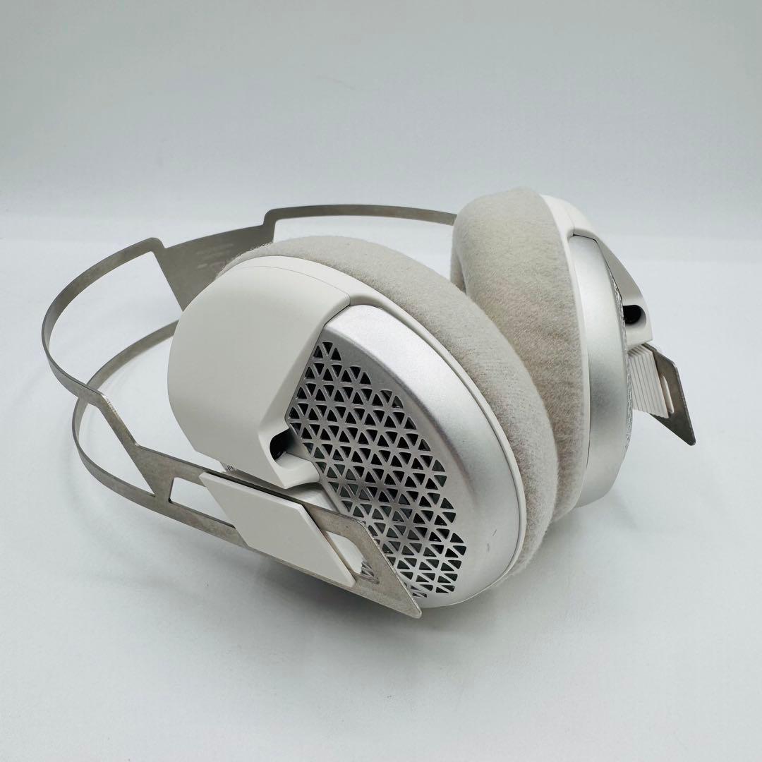 【極美品】 TRUTH Silver ゲーミングヘッドセット FUMO-GHS1