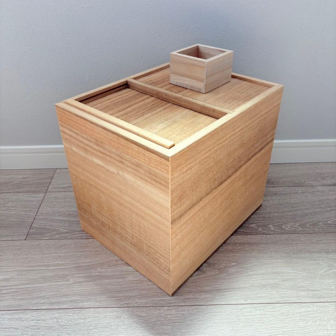 東屋☆米びつ 10kg 1合用マス付き