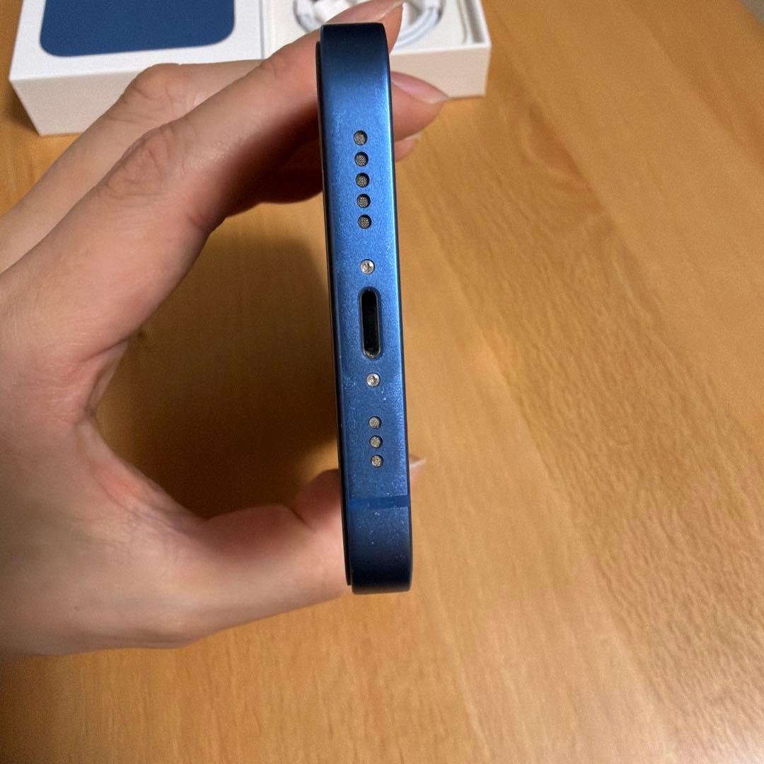 iPhone13 ブルー