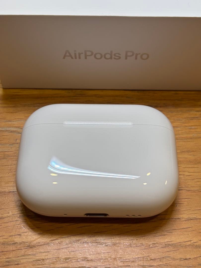 新品　AirPods Pro 3 正規品　充電ケースのみ
