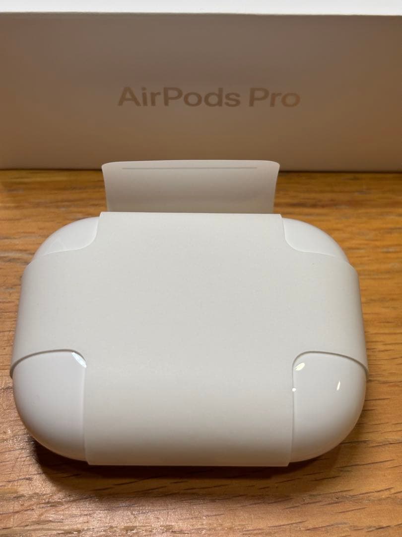 新品　AirPods Pro 3 正規品　充電ケースのみ
